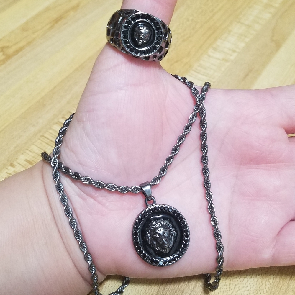 Silver Lion Pendant Necklace and Ring Set